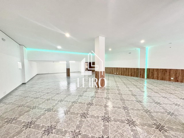 LOCAL COMERCIAL CÉNTRICO ACONCIONADO - Vilagarcía de Arousa
