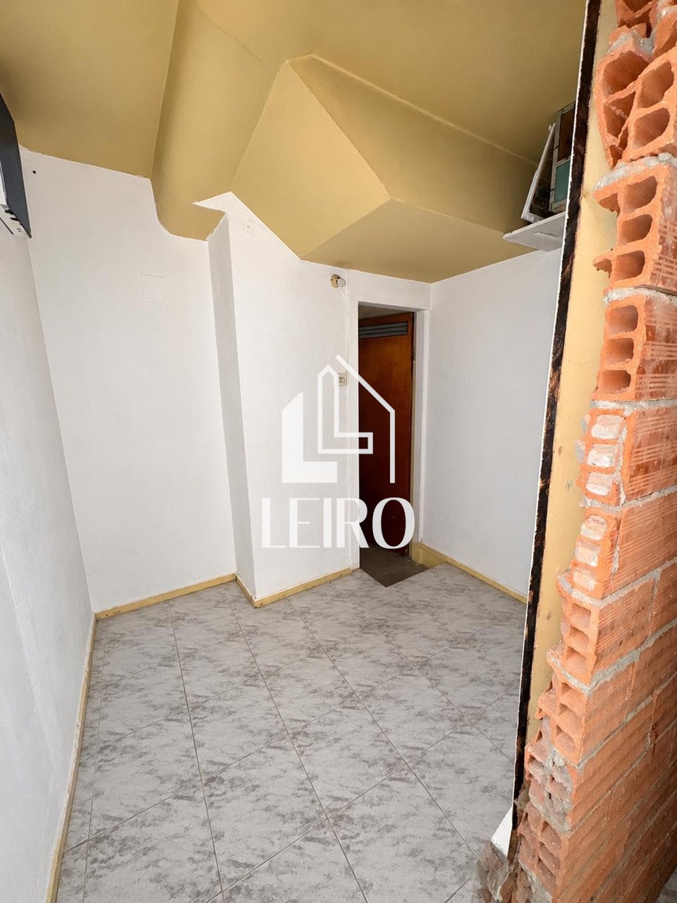 Foto 6 LOCAL COMERCIAL CÉNTRICO EN ESQUINA CON MÁXIMA VISIBILIDAD 