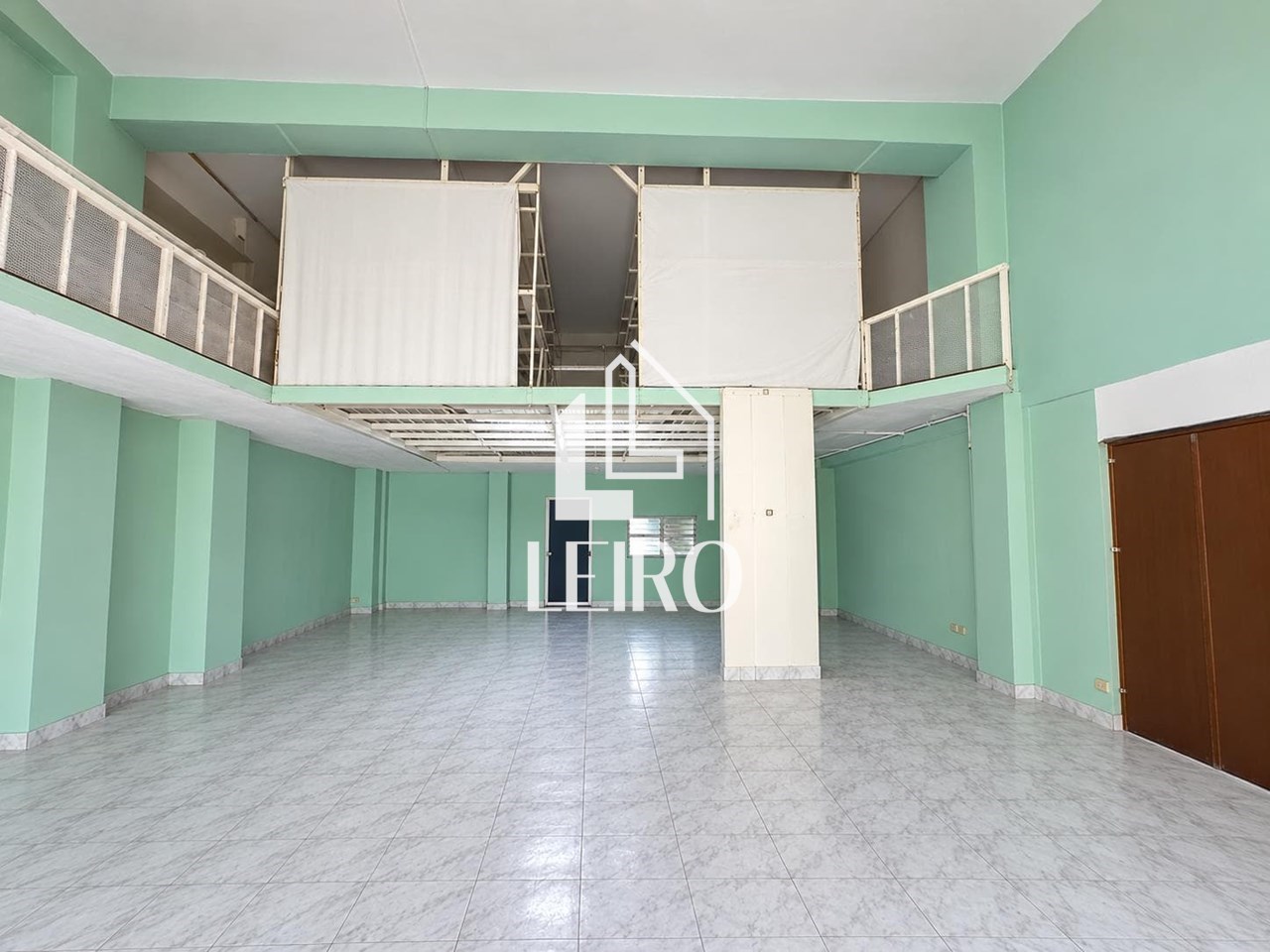 Foto 4 LOCAL COMERCIAL CÉNTRICO