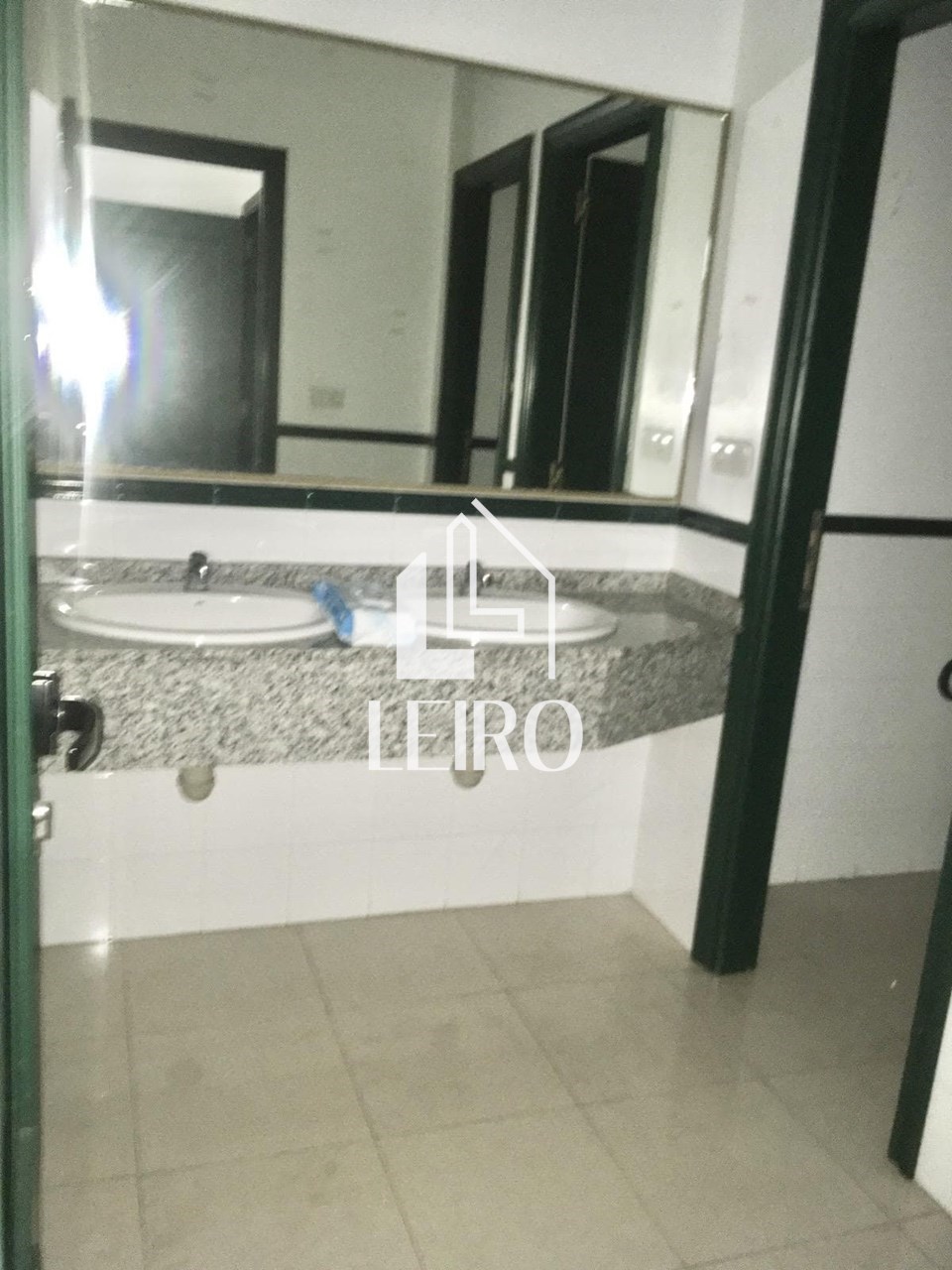 Foto 10 LOCAL COMERCIAL CON GARAJE IDEAL PARA VIVIENDA