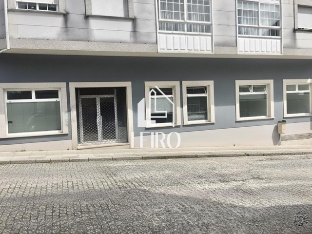 LOCAL COMERCIAL CON GARAJE IDEAL PARA VIVIENDA - Caldas de Reis