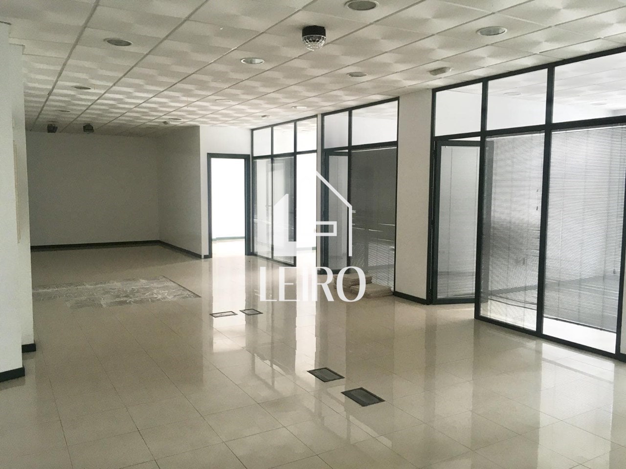 Foto 4 LOCAL COMERCIAL CON GARAJE IDEAL PARA VIVIENDA