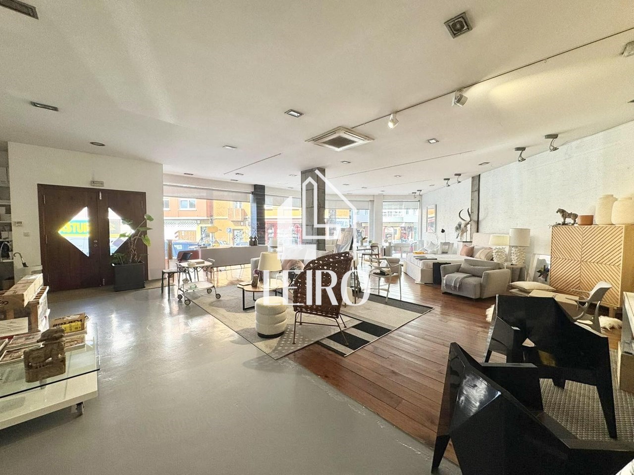 Foto 10 LOCAL COMERCIAL CON MUCHA VISIBILIDAD CENTRICO 