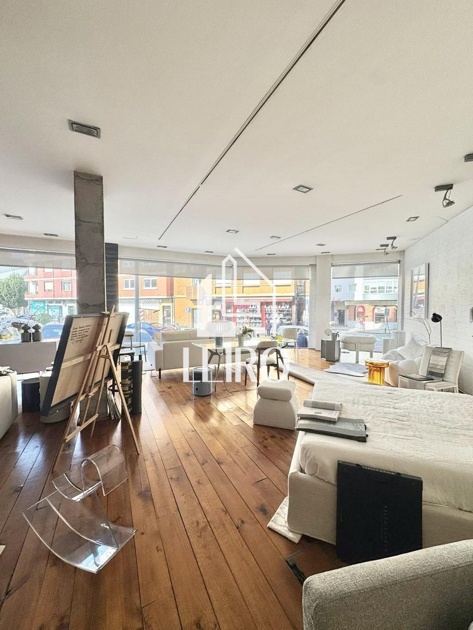 Foto 5 LOCAL COMERCIAL CON MUCHA VISIBILIDAD CENTRICO 