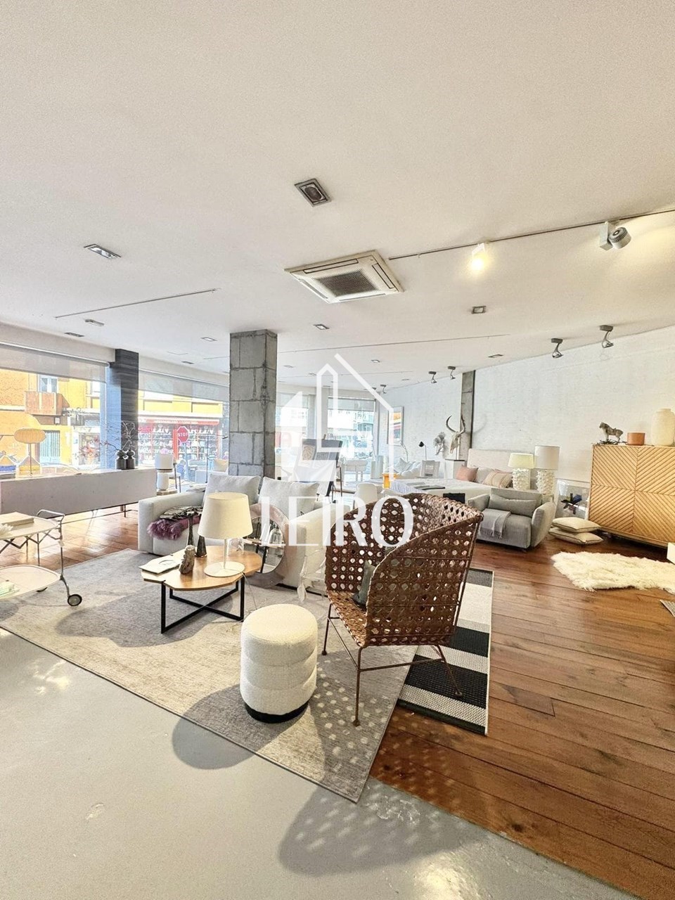 Foto 6 LOCAL COMERCIAL CON MUCHA VISIBILIDAD CENTRICO 