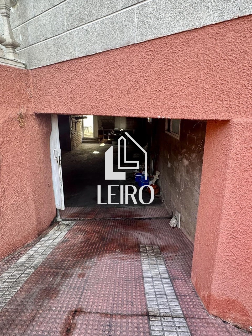 Foto 8 LOCAL COMERCIAL DE HOSTELERÍA CON SÓTANO Y TERRENO