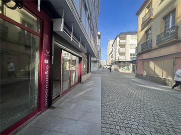 Local Comercial en Calle Peatonal - Vilagarcía de Arousa