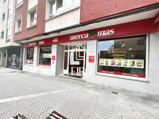 Local Comercial en Funcionamiento como Supermercado - Pontevedra