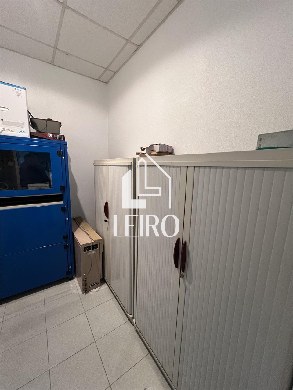 Foto 18 NAVE CON OFICINAS LISTA PARA ENTRAR