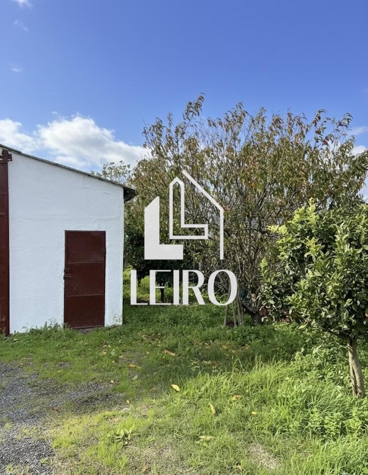 Foto 3 NAVE CON TERRENO Y ZONA APARCAMIENTO