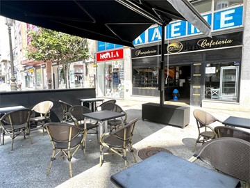 ¡¡Oportunidad de Traspaso!! Pastelería Cafetería con Obrador , en Pleno Funcionamiento!!!! - Vilagarcía de Arousa