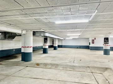 Oportunidad Planta entera con 15 Plazas de Garaje en Sanxenxo