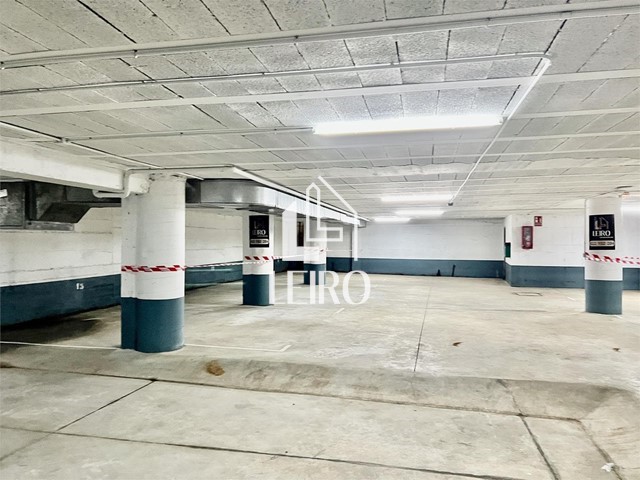 Oportunidad Planta entera con 15 Plazas de Garaje en Sanxenxo