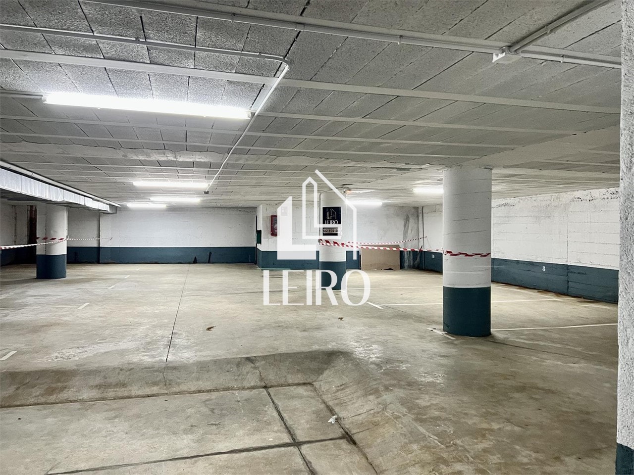 Foto 3 Oportunidad Planta entera con 15 Plazas de Garaje en Sanxenxo