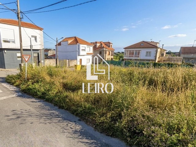 PARCELA EDIFICABLE  CON PROYECTO - Vilagarcía de Arousa