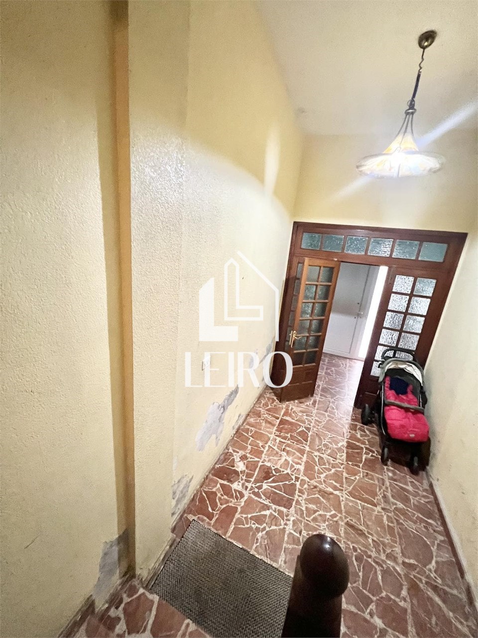 Foto 11 PISO A REFORMAR SIN ASCENSOR PRÓXIMO AL CENTRO