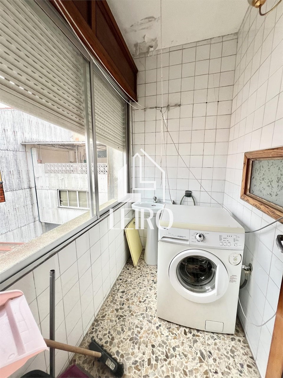 Foto 2 PISO A REFORMAR SIN ASCENSOR PRÓXIMO AL CENTRO