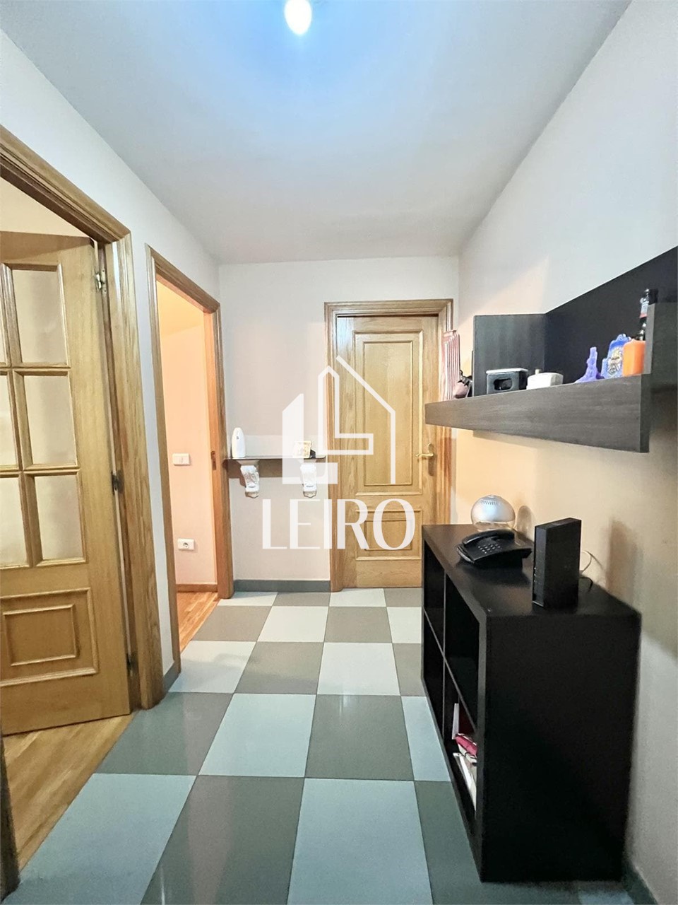 Foto 4 PISO CÉNTRICO CON GARAJE  BALCÓN Y TERRAZA
