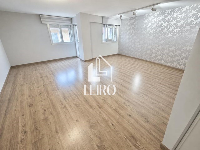 PISO CÉNTRICO DE 120 M2 CON GALERÍA - Vilagarcía de Arousa