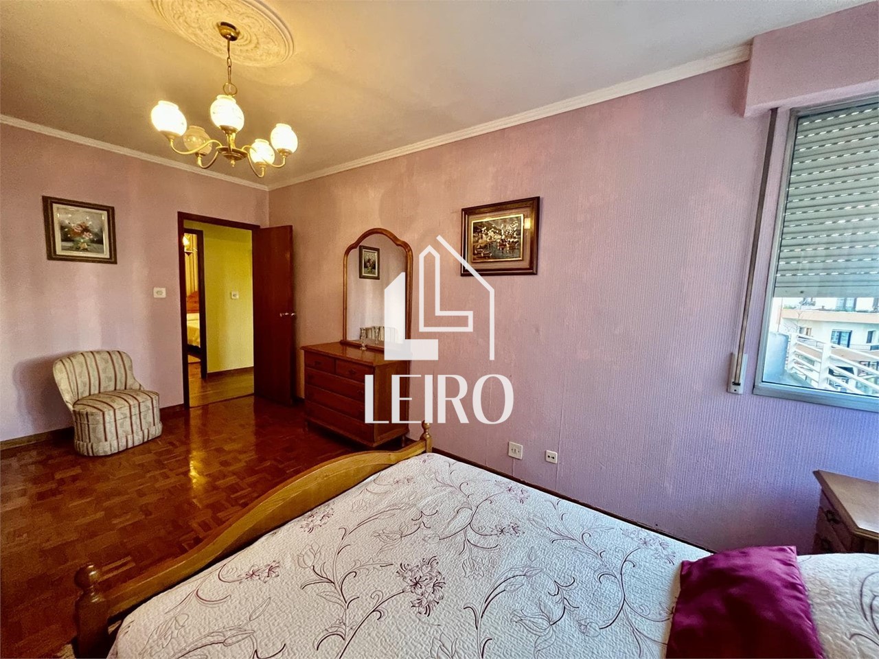 Foto 15 Piso Céntrico de 4 Dormitorios con Plaza de Garaje y Trastero
