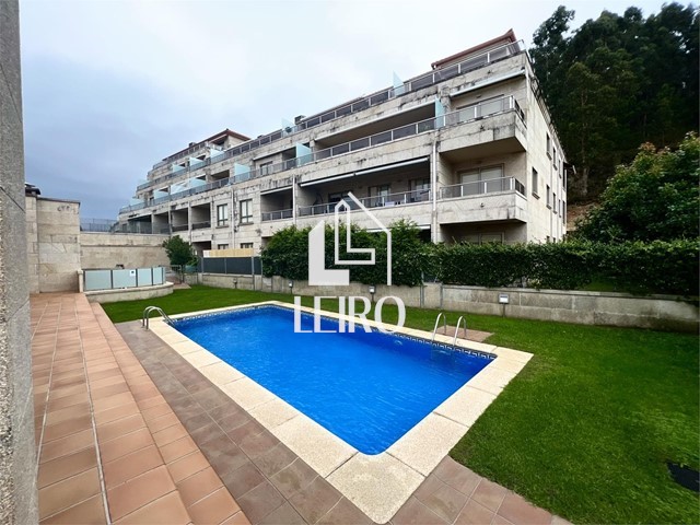 Piso con Terraza Y Vistas al Mar- Playa Areas - Sanxenxo