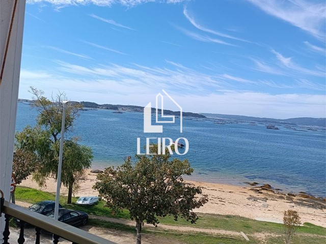 Piso con Vistas al Mar en la Playa de las Sinas - Vilanova de Arousa