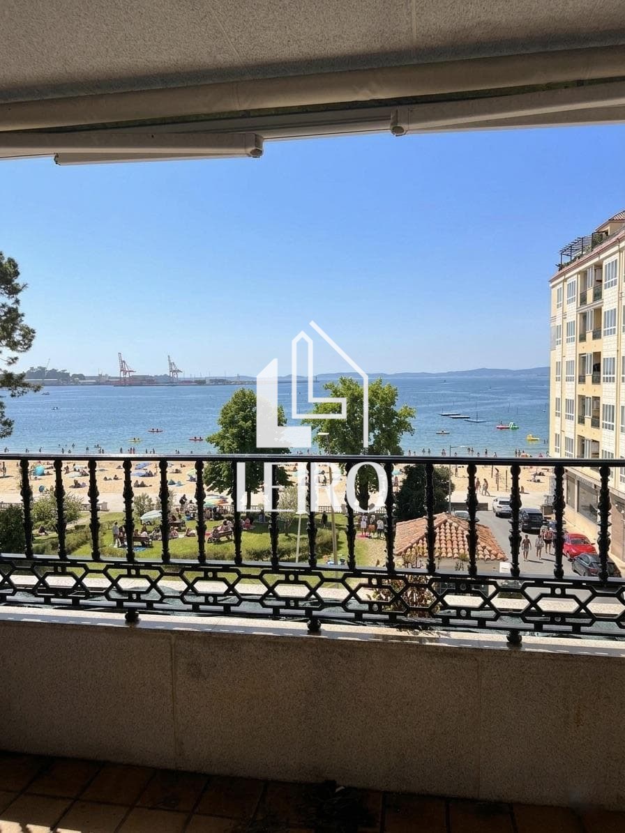 Foto 1 PISO CON VISTAS AL MAR TERRAZA GARAJE Y TRASTERO- PLAYA COMPOSTELA