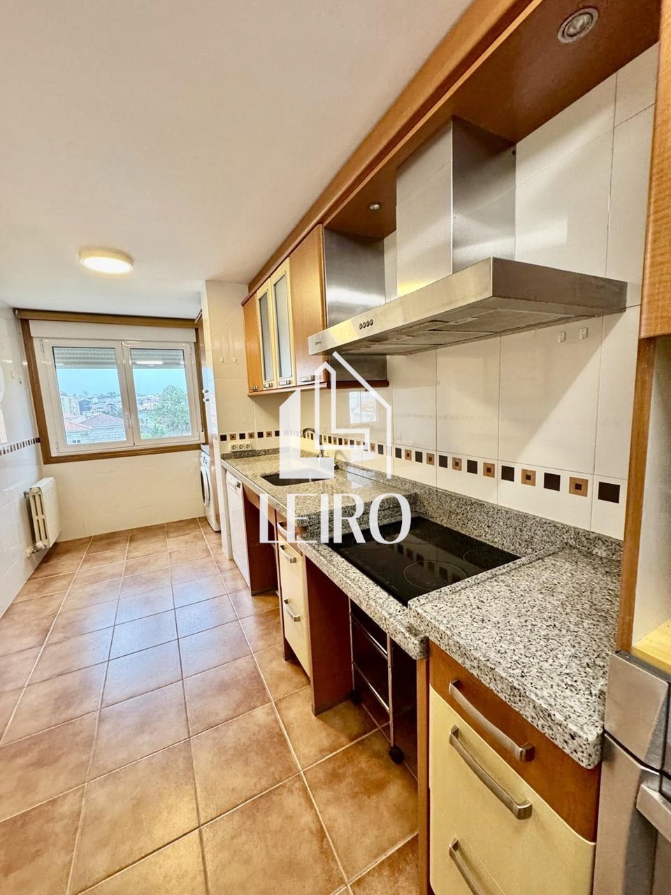 Foto 3 PISO CON VISTAS AL MAR TERRAZA GARAJE Y TRASTERO- PLAYA COMPOSTELA