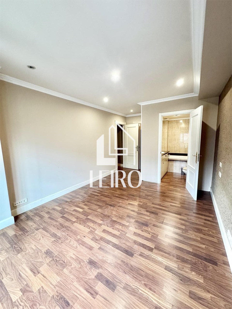 Foto 15 PISO DE 122 m2 EN FANTÁSTICA UBICACIÓN CON GARAJE Y TRASTERO