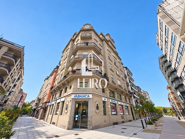 PISO DE 177 M2 CON FANTÁSTICA UBICACIÓN  - Vilagarcía de Arousa