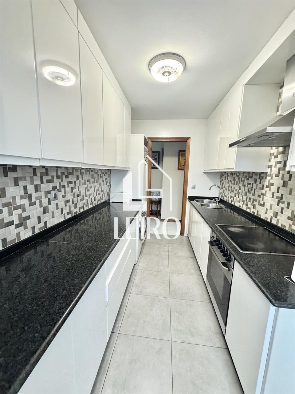 Foto 4 PISO DE 4 DORMITORIOS CON GARAJE Y TRASTERO