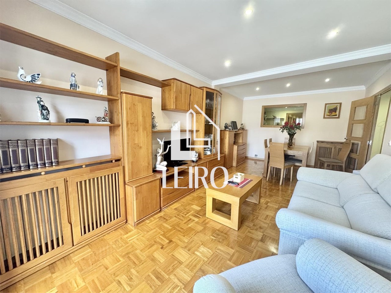 Foto 3 PISO DE 4 DORMITORIOS EN PLENO CENTRO 175 M2