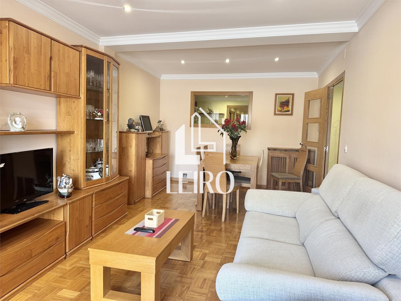 Foto 4 PISO DE 4 DORMITORIOS EN PLENO CENTRO 175 M2