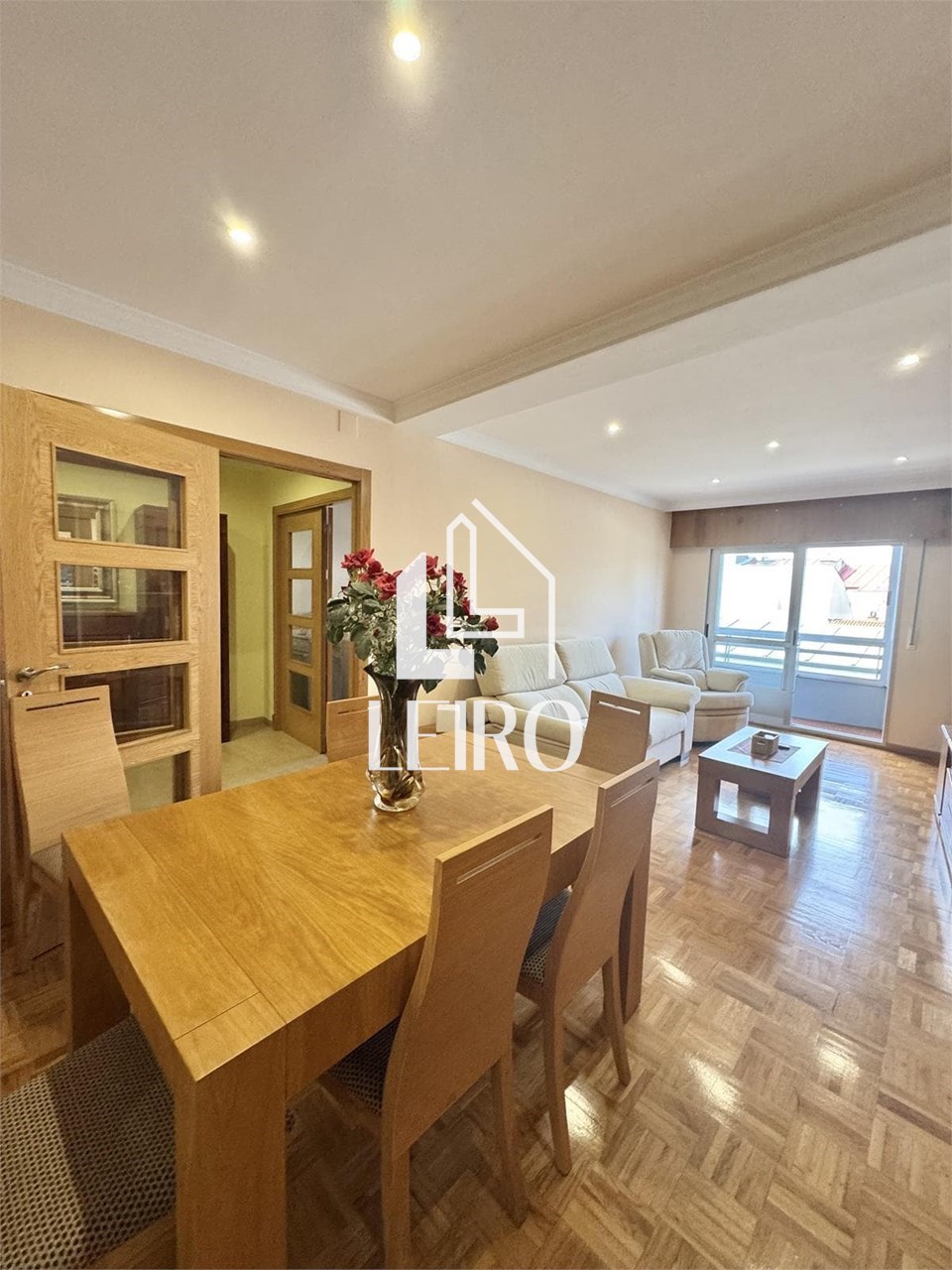 Foto 5 PISO DE 4 DORMITORIOS EN PLENO CENTRO 175 M2