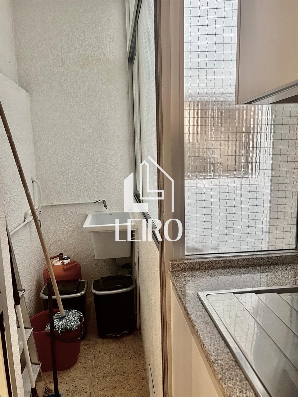 Foto 4 Piso de 4 Dormitorios Exterior en Alquiler