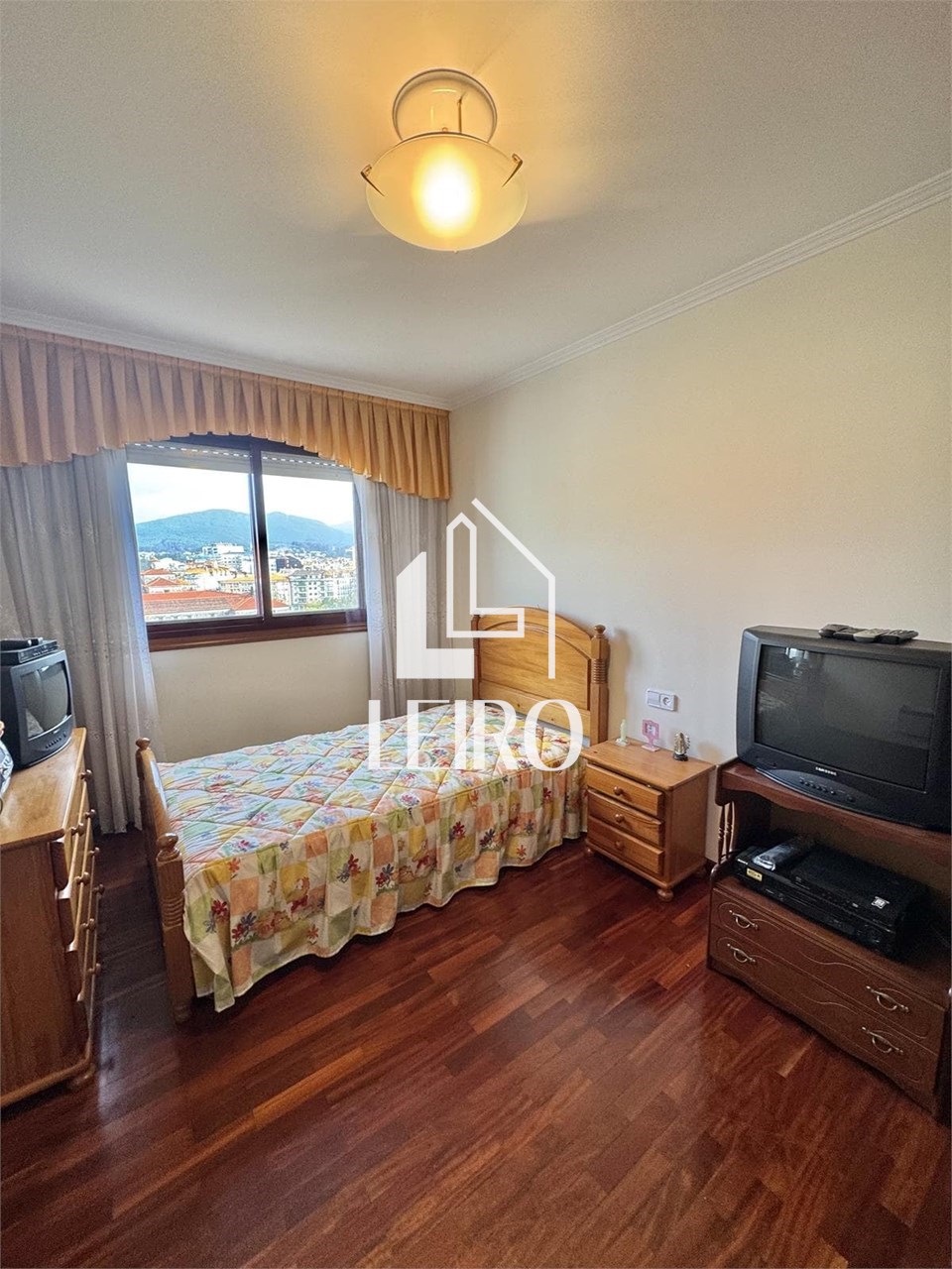 Foto 23 PISO EXTERIOR DE 4 DORMITORIOS TERRAZA GARAJE Y TRASTERO