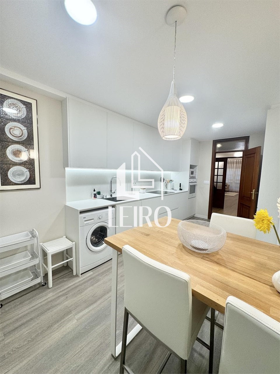 Foto 11 PISO MUY CÉNTRICO CON TERRAZA DE 4 DORMITORIOS,  AMUEBLADO, CON GARAJE