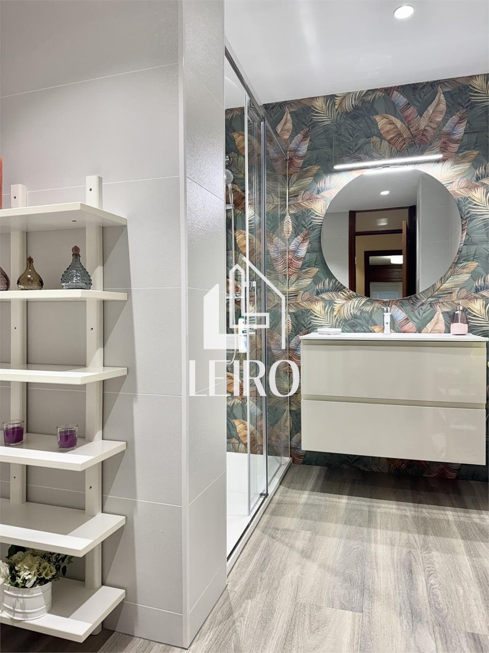 Foto 17 PISO MUY CÉNTRICO CON TERRAZA DE 4 DORMITORIOS,  AMUEBLADO, CON GARAJE