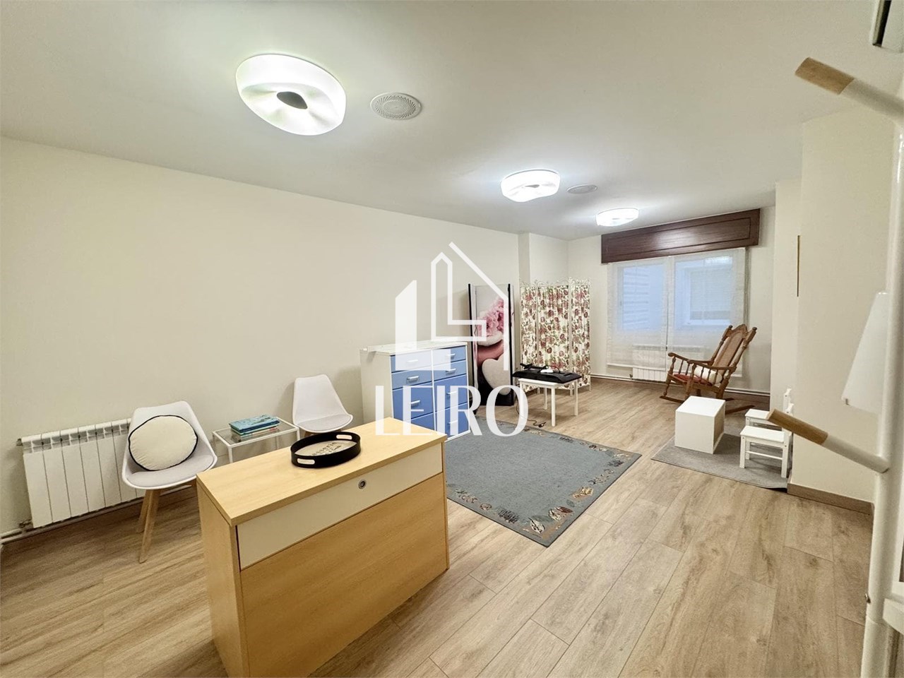 Foto 30 PISO MUY CÉNTRICO CON TERRAZA DE 4 DORMITORIOS,  AMUEBLADO, CON GARAJE