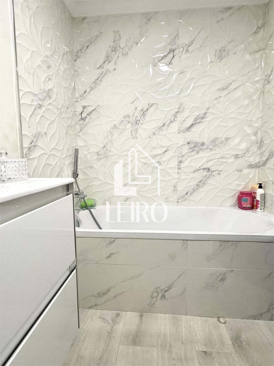 Foto 28 PISO REFORMADO CON TERRAZA Y 2 PLAZAS DE GARAJE 