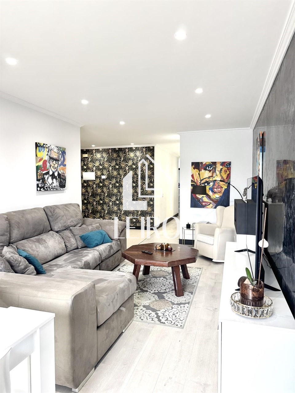 Foto 2 PISO REFORMADO CON TERRAZA Y 2 PLAZAS DE GARAJE 