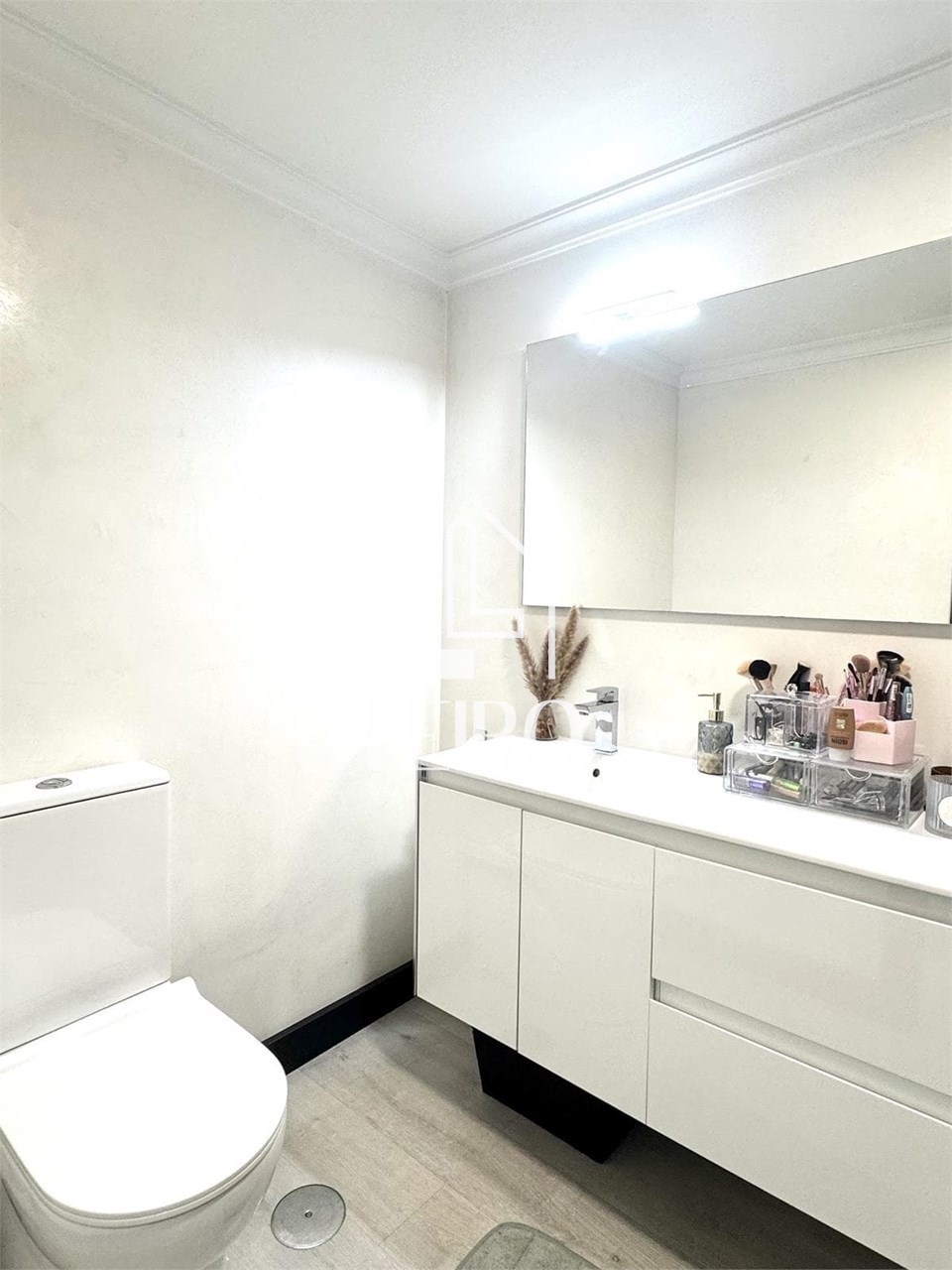 Foto 30 PISO REFORMADO CON TERRAZA Y 2 PLAZAS DE GARAJE 