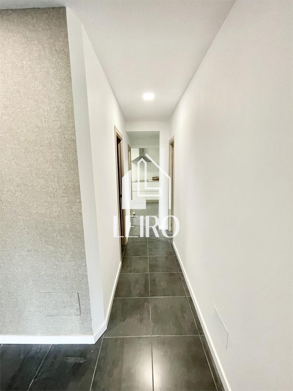 Foto 3 PISO REFORMADO DE 4 DORMITORIOS 