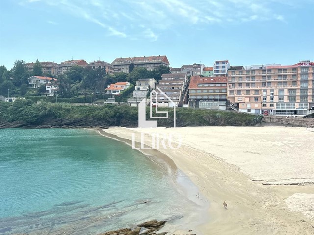 Piso Reformado en la  Playa con Garaje en Portonovo - Sanxenxo