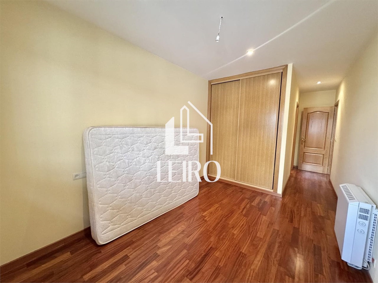 Foto 14 PISO TRES DORMITORIOS CON TERRAZA GARAJE Y TRASTERO