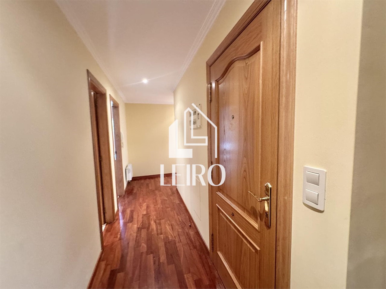 Foto 20 PISO TRES DORMITORIOS CON TERRAZA GARAJE Y TRASTERO