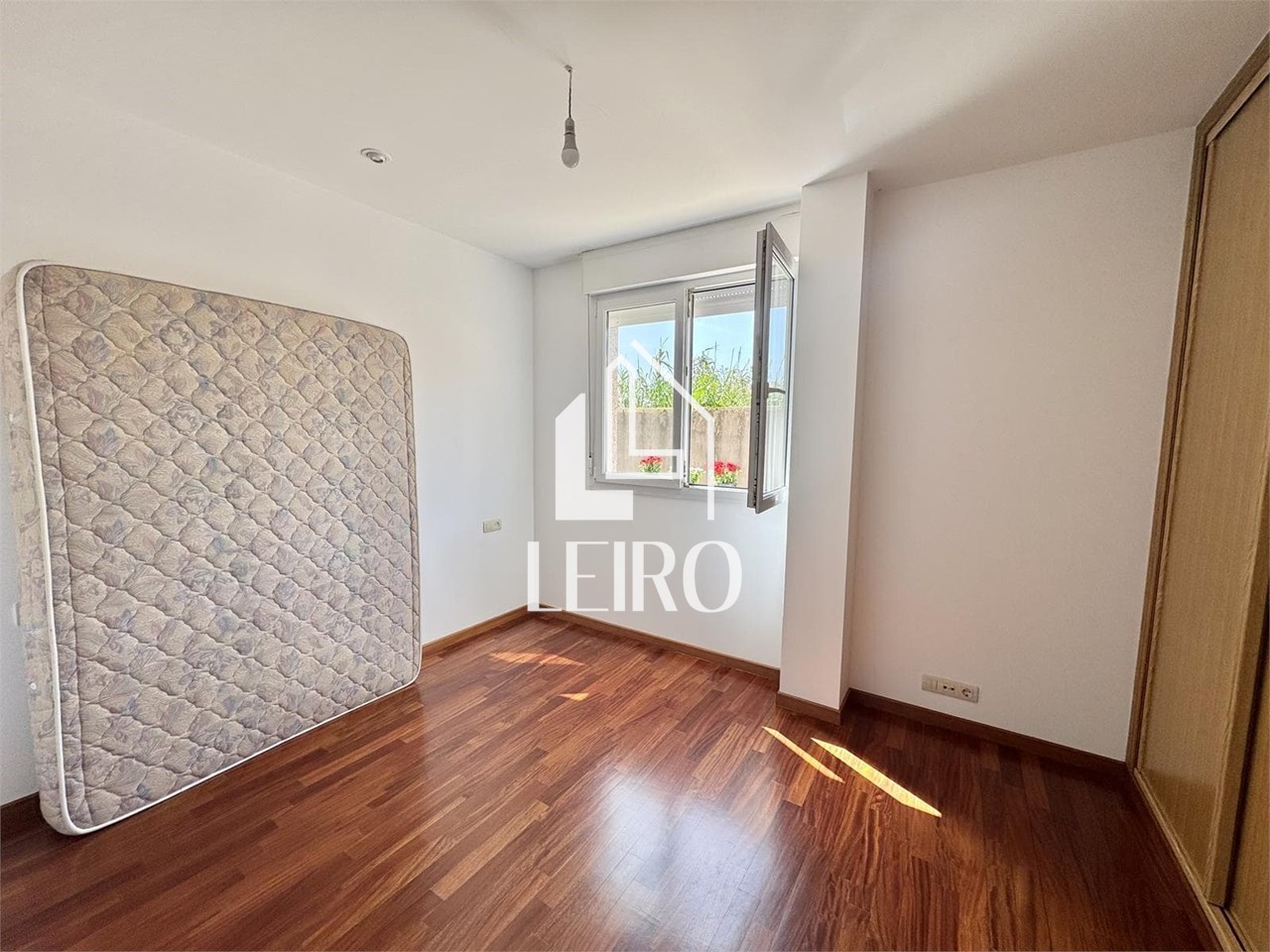 Foto 7 PISO TRES DORMITORIOS CON TERRAZA GARAJE Y TRASTERO