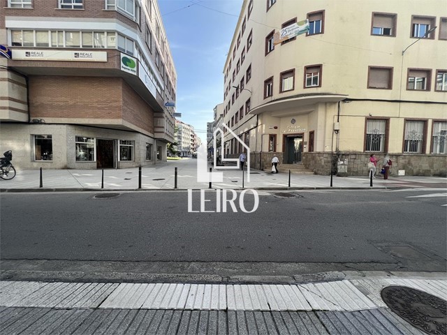 Plaza de Garaje muy Céntrica - Edelmiro Trillo - Vilagarcía de Arousa