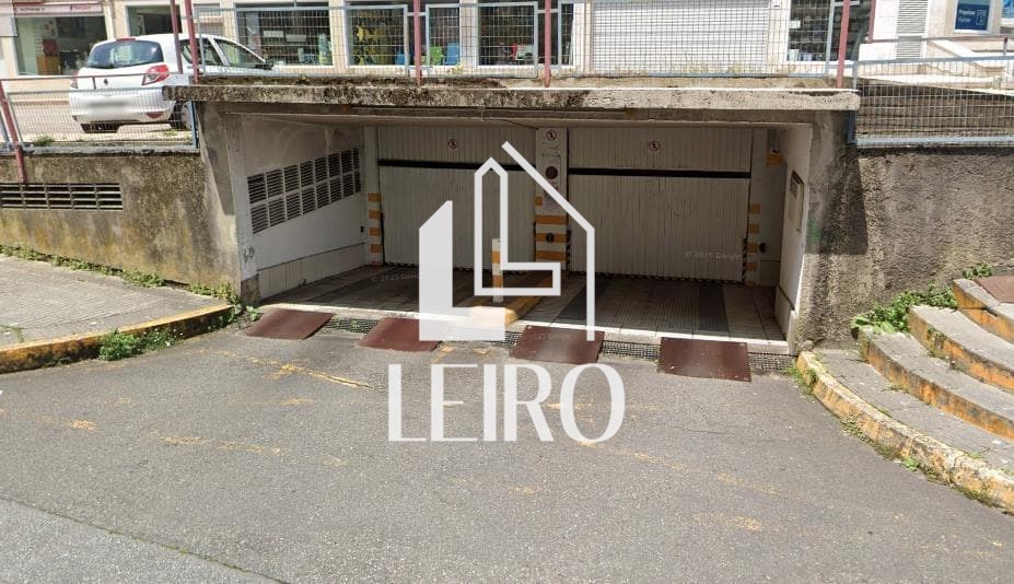 Foto 3 PLAZA DE GARAJE - ZONA CENTRO COMERCIAL