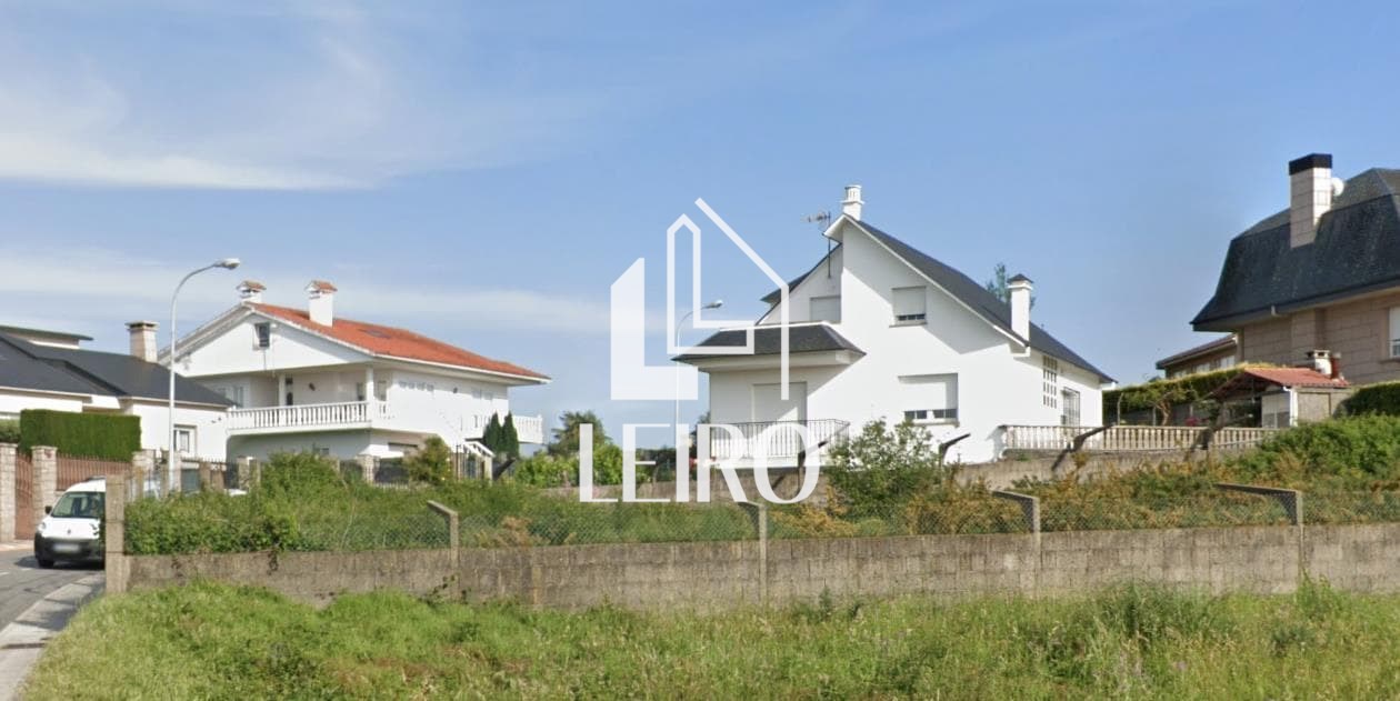 Foto 4 SOLAR EN URBANIZACIÓN RESIDENCIAL CON VISTAS